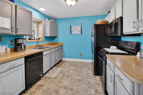 436 Bayberry Drive Elyria OH 44035