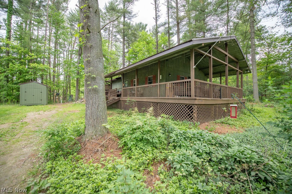 1246 Alton Drive SW Sherrodsville OH 44675