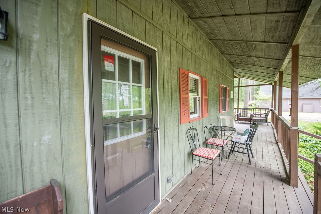 1246 Alton Drive SW Sherrodsville OH 44675