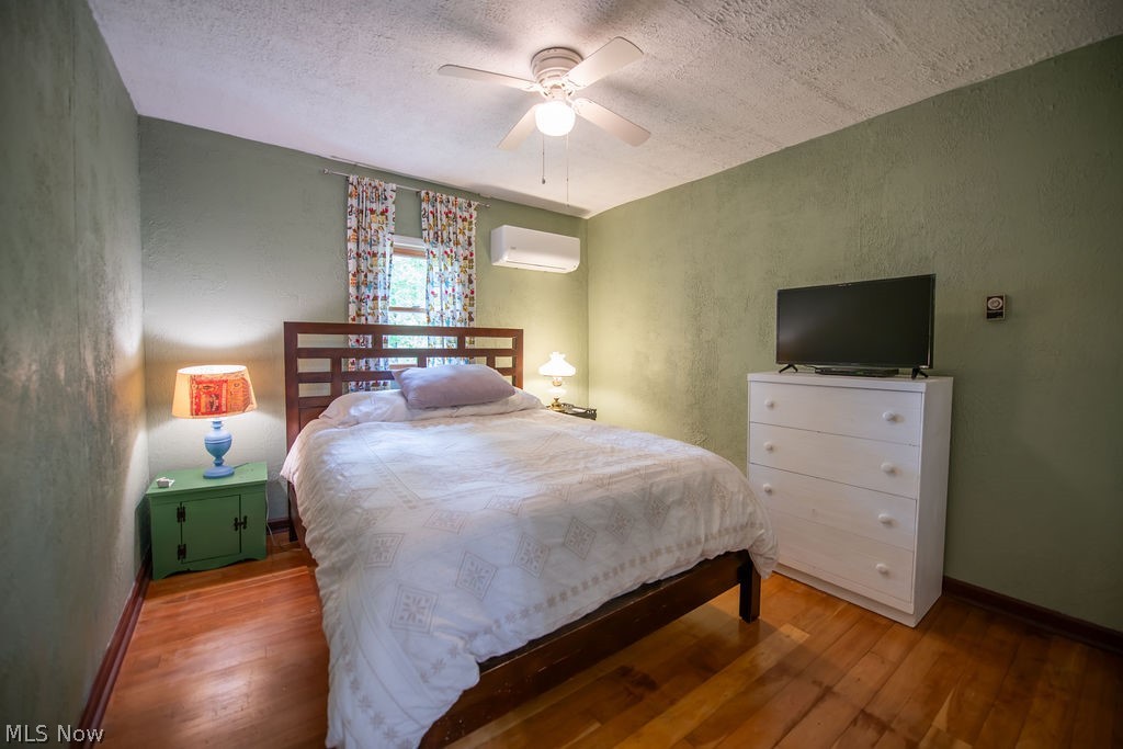 1246 Alton Drive SW Sherrodsville OH 44675