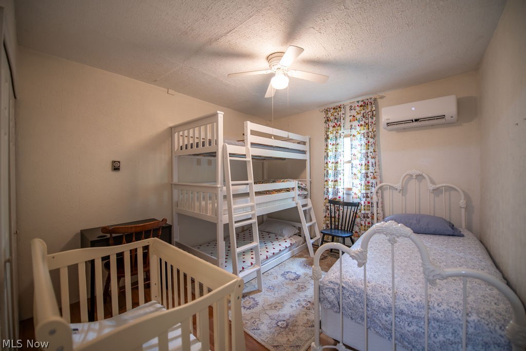 1246 Alton Drive SW Sherrodsville OH 44675