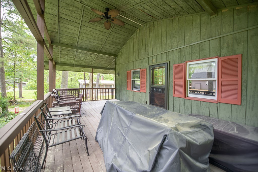 1246 Alton Drive SW Sherrodsville OH 44675
