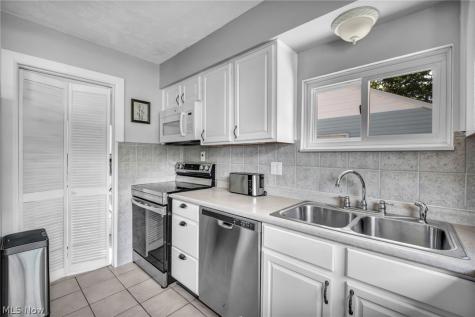 35494 Blanch Avenue Eastlake OH 44095