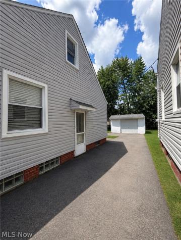 21419 Libby Road Maple Heights OH 44137