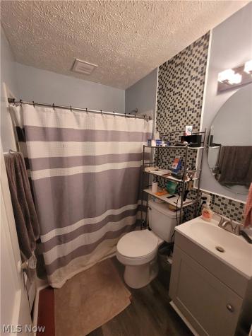 1682 Sunset Avenue Akron OH 44301