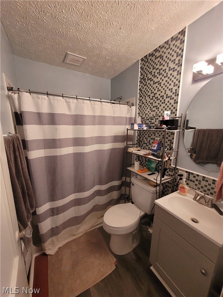1682 Sunset Avenue Akron OH 44301