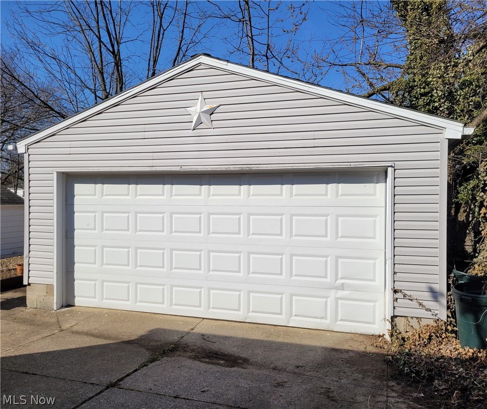 1682 Sunset Avenue Akron OH 44301