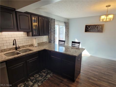 1682 Sunset Avenue Akron OH 44301