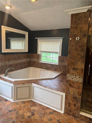 3946 Dunton Road Lorain OH 44055