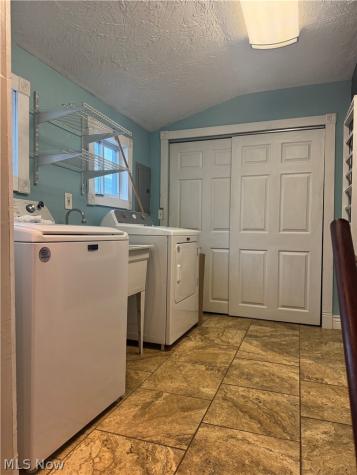 3946 Dunton Road Lorain OH 44055