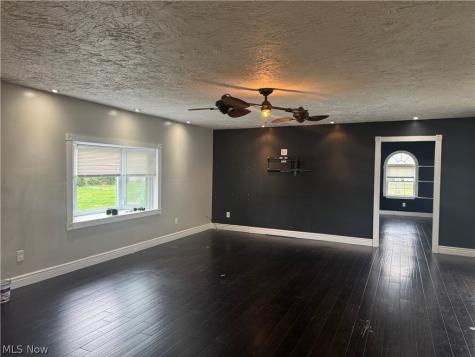 3946 Dunton Road Lorain OH 44055