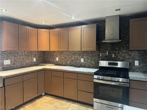 3946 Dunton Road Lorain OH 44055