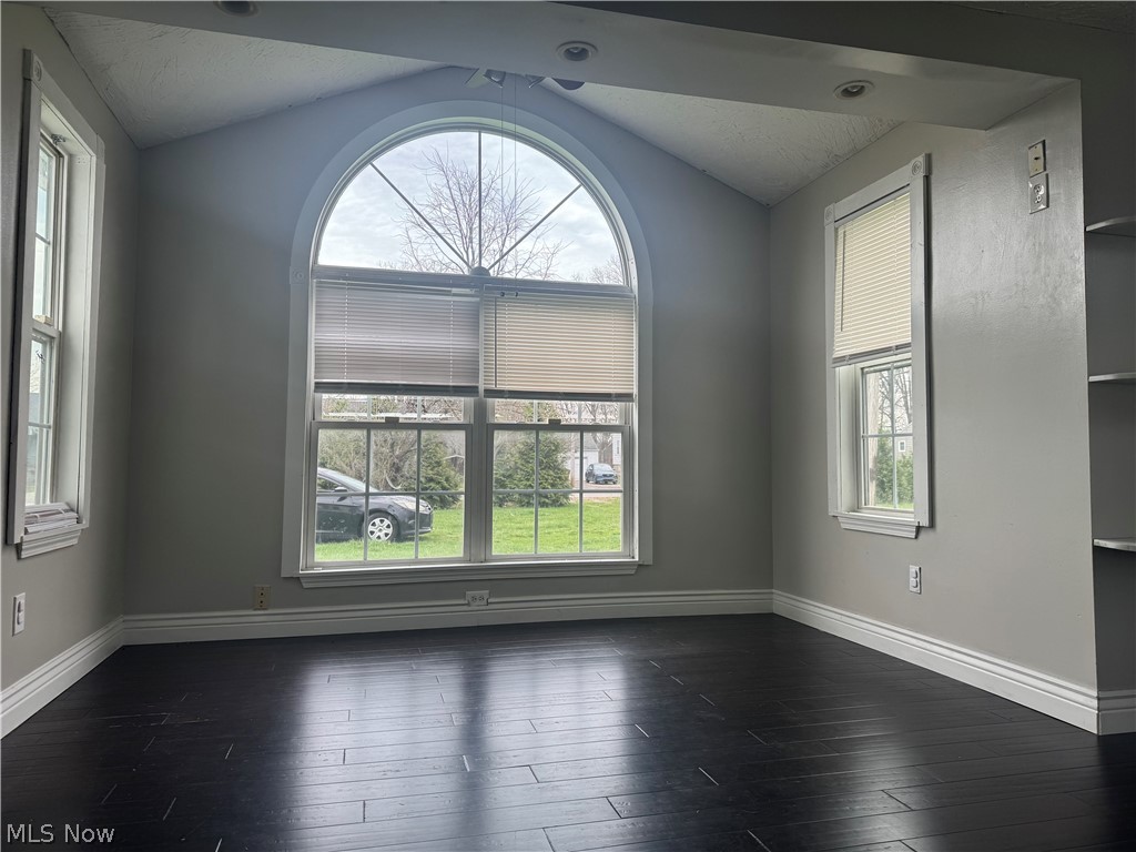 3946 Dunton Road Lorain OH 44055