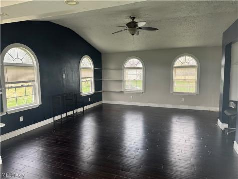 3946 Dunton Road Lorain OH 44055