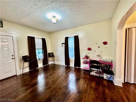 3216 W 95th Street Cleveland OH 44102