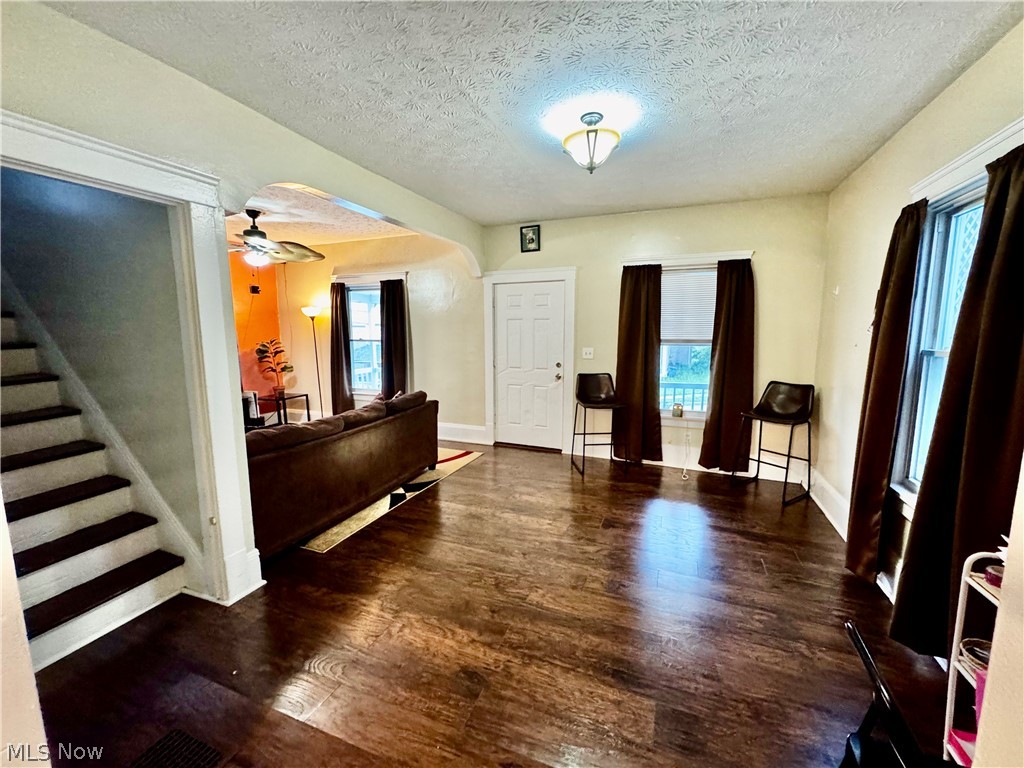 3216 W 95th Street Cleveland OH 44102