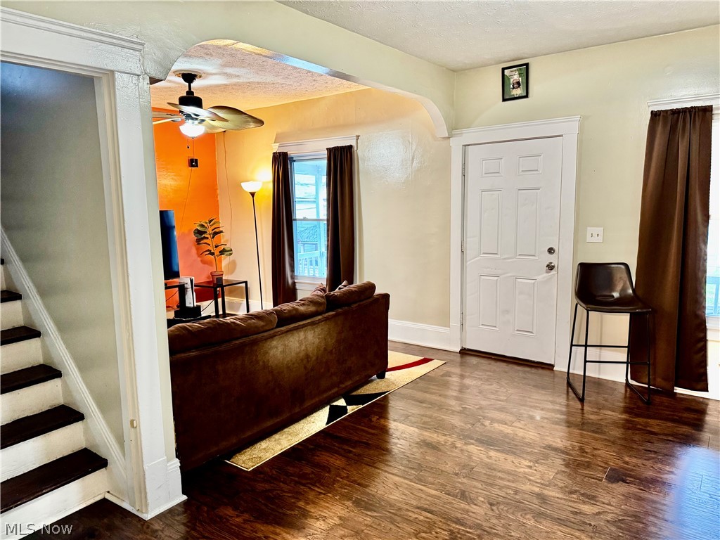 3216 W 95th Street Cleveland OH 44102