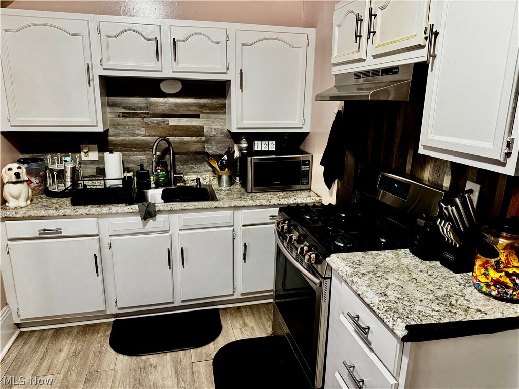 3216 W 95th Street Cleveland OH 44102