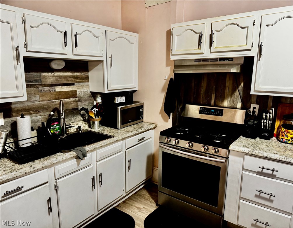 3216 W 95th Street Cleveland OH 44102
