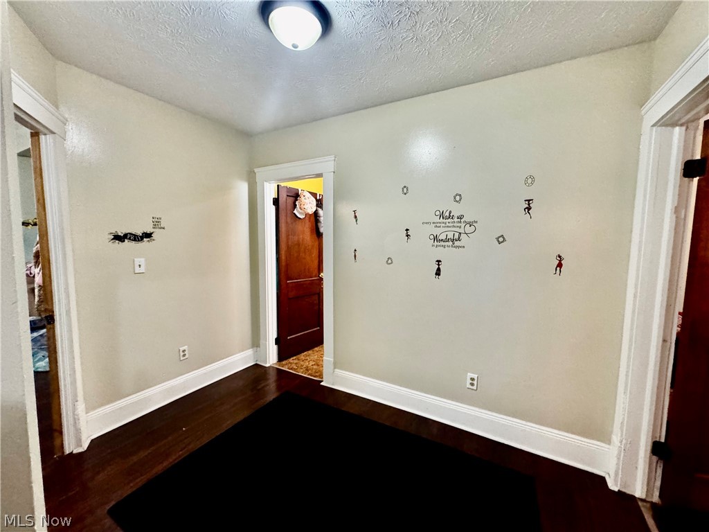 3216 W 95th Street Cleveland OH 44102