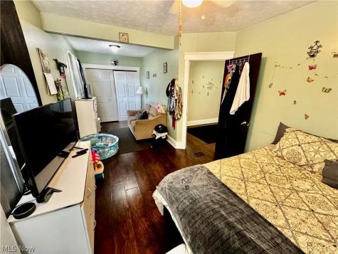 3216 W 95th Street Cleveland OH 44102
