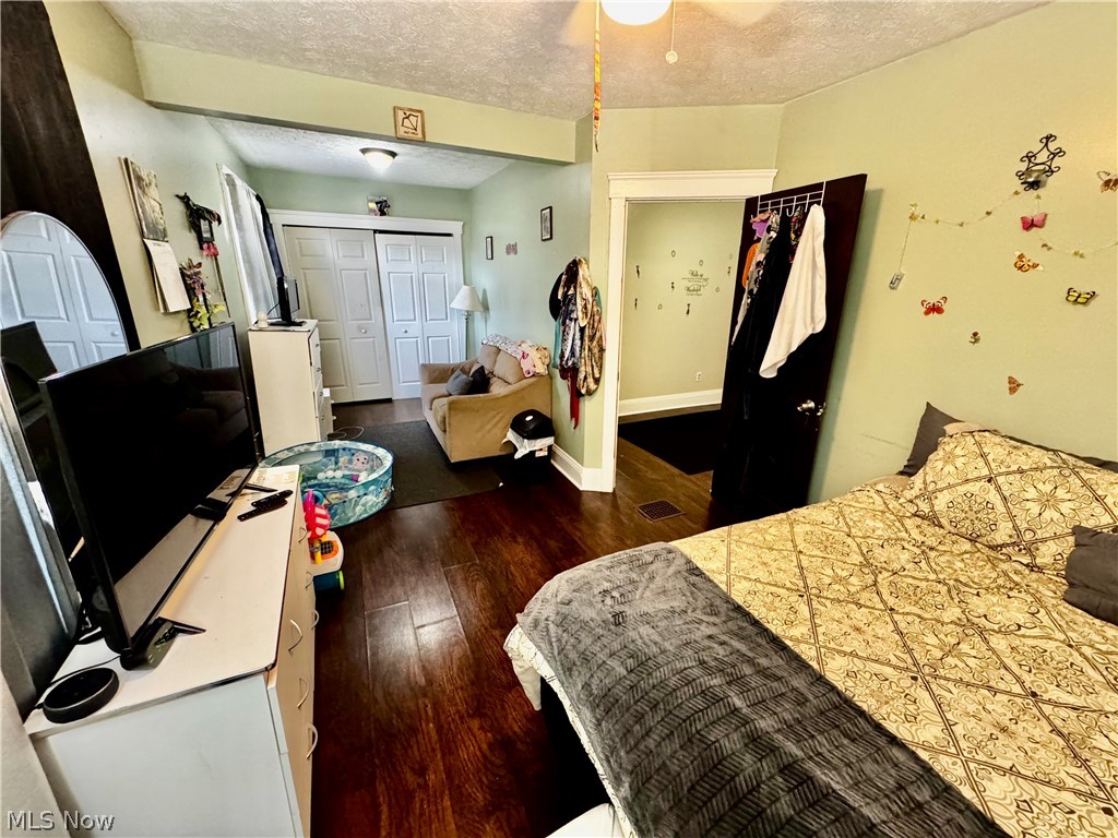 3216 W 95th Street Cleveland OH 44102