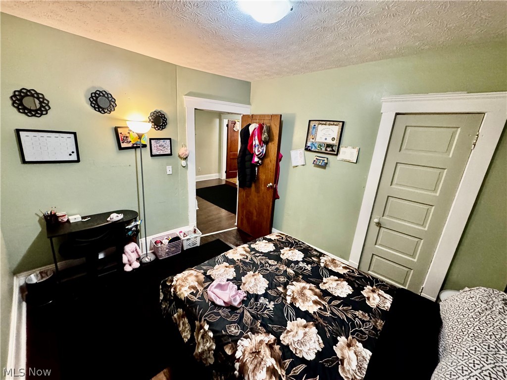 3216 W 95th Street Cleveland OH 44102