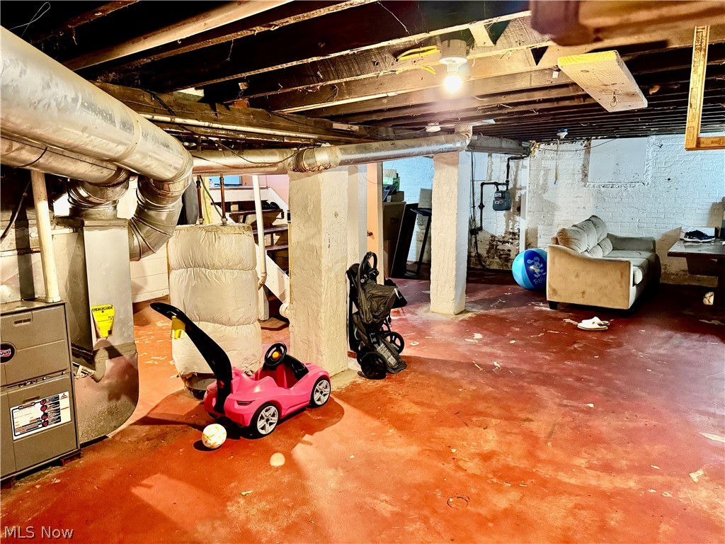 3216 W 95th Street Cleveland OH 44102
