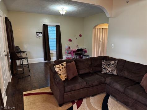 3216 W 95th Street Cleveland OH 44102