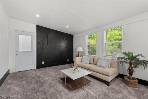 14404 Broxton Avenue Cleveland OH 44111