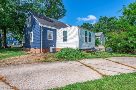 14404 Broxton Avenue Cleveland OH 44111