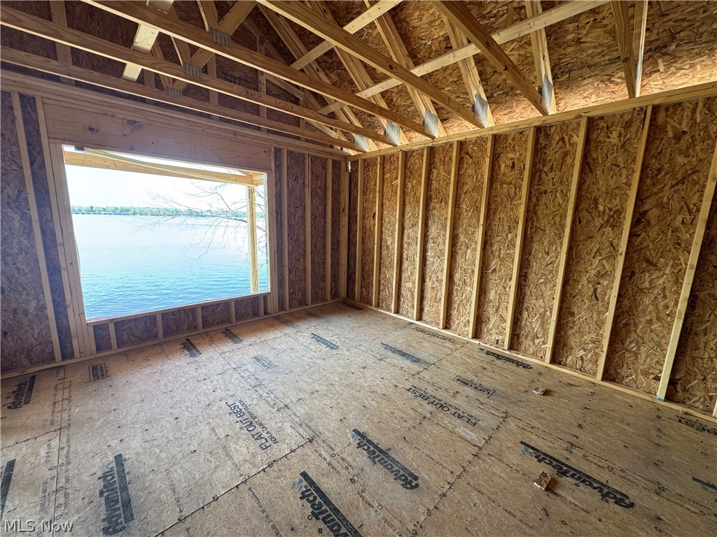 1296 NE River Road Lake Milton OH 44429