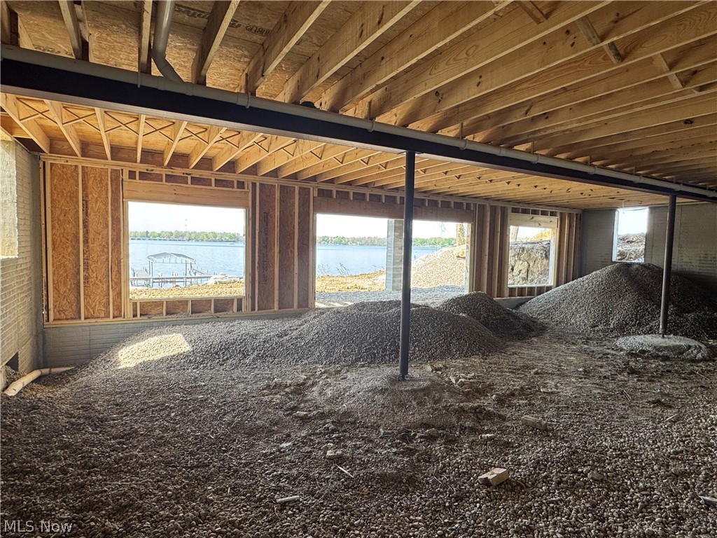 1296 NE River Road Lake Milton OH 44429