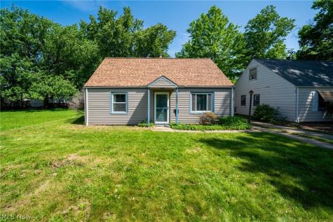 23861 Colbourne Euclid OH 44123