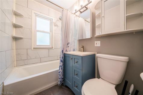 23861 Colbourne Euclid OH 44123