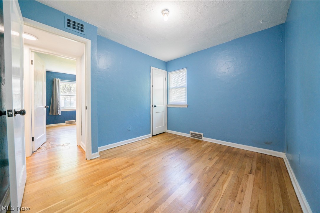 23861 Colbourne Euclid OH 44123