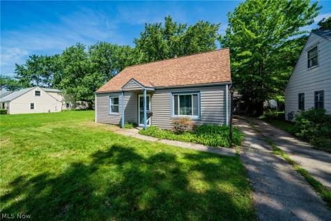 23861 Colbourne Euclid OH 44123