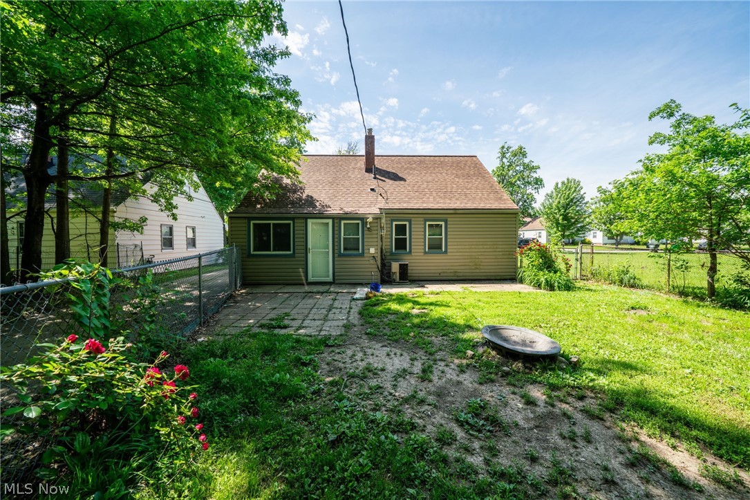 23861 Colbourne Euclid OH 44123