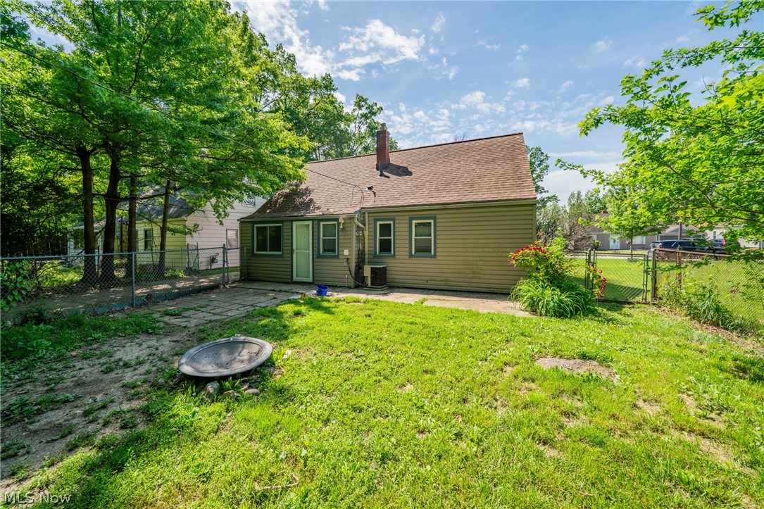 23861 Colbourne Euclid OH 44123