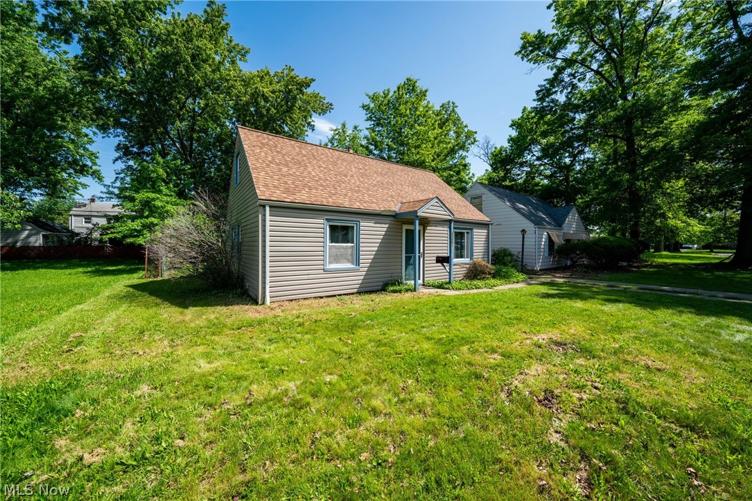 23861 Colbourne Euclid OH 44123