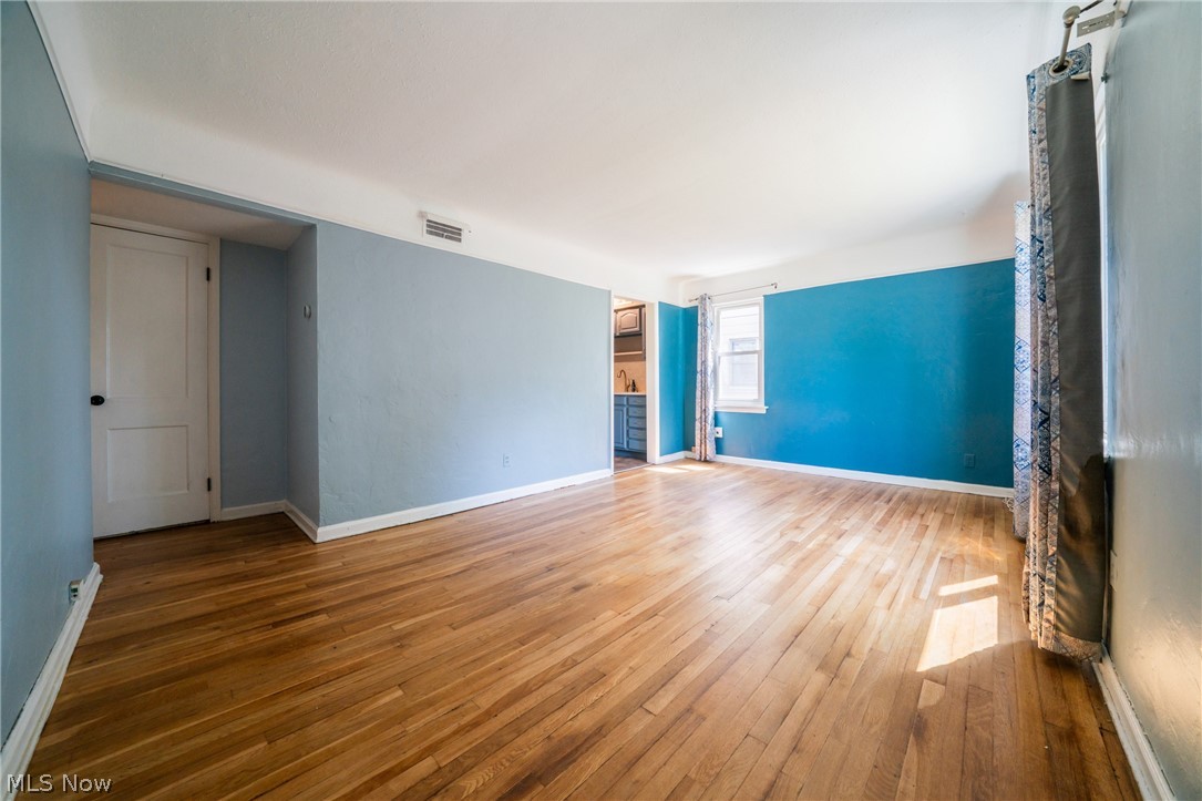23861 Colbourne Euclid OH 44123