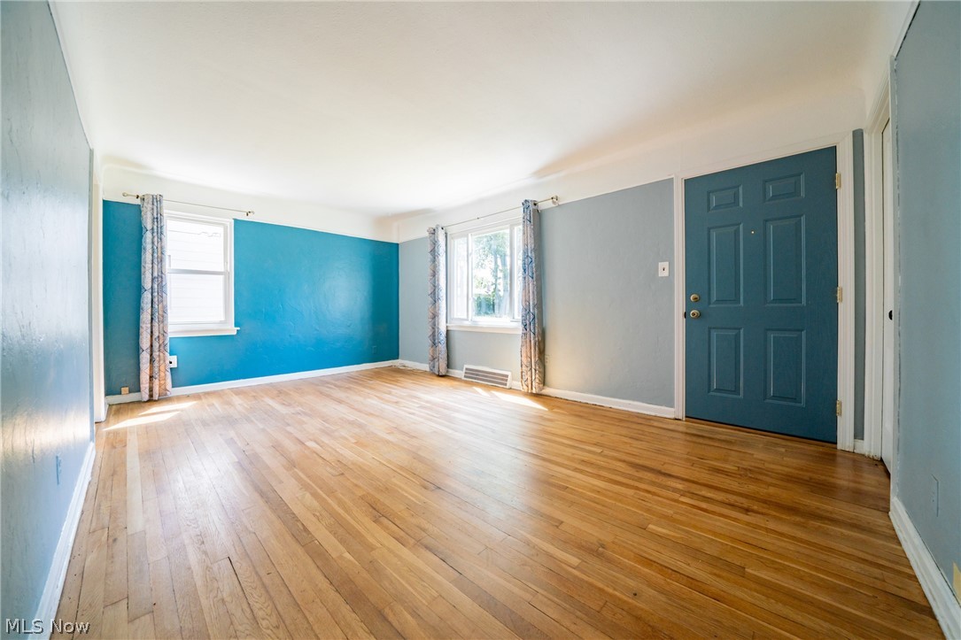 23861 Colbourne Euclid OH 44123