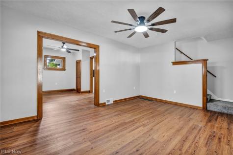 448 Allenford Street Akron OH 44314