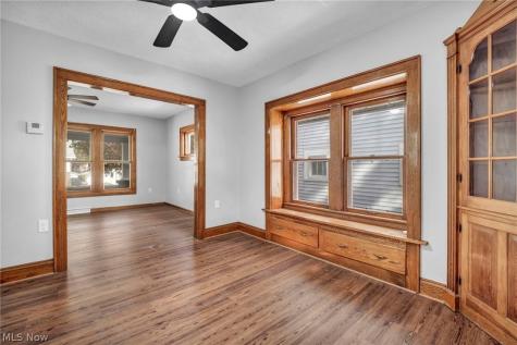 448 Allenford Street Akron OH 44314