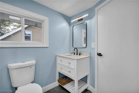 448 Allenford Street Akron OH 44314
