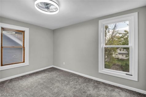 448 Allenford Street Akron OH 44314