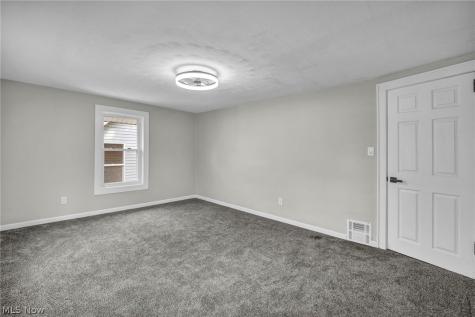 448 Allenford Street Akron OH 44314