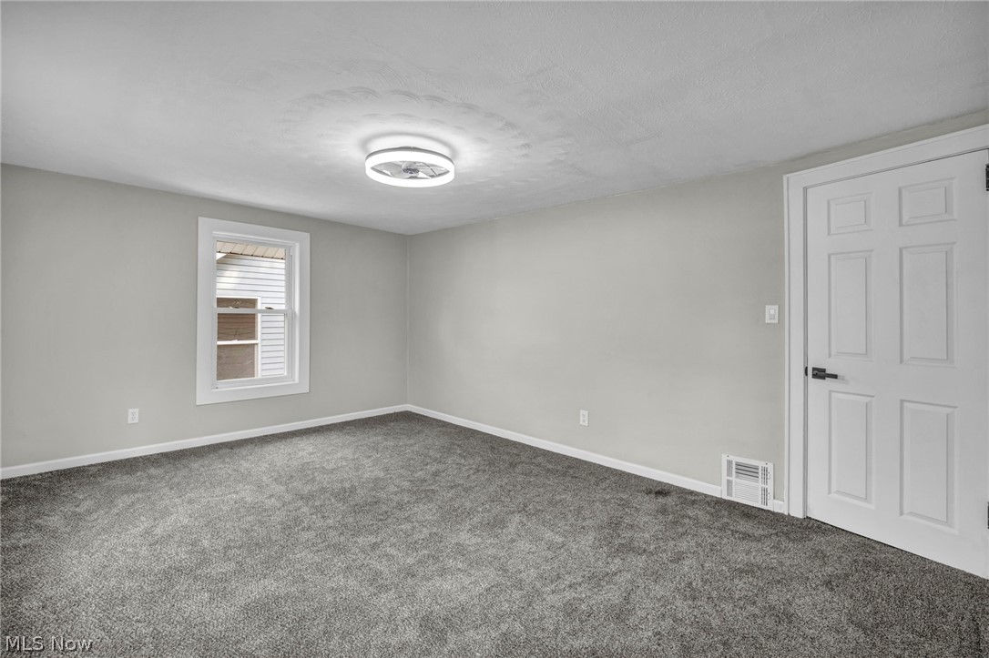 448 Allenford Street Akron OH 44314