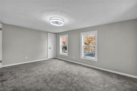 448 Allenford Street Akron OH 44314