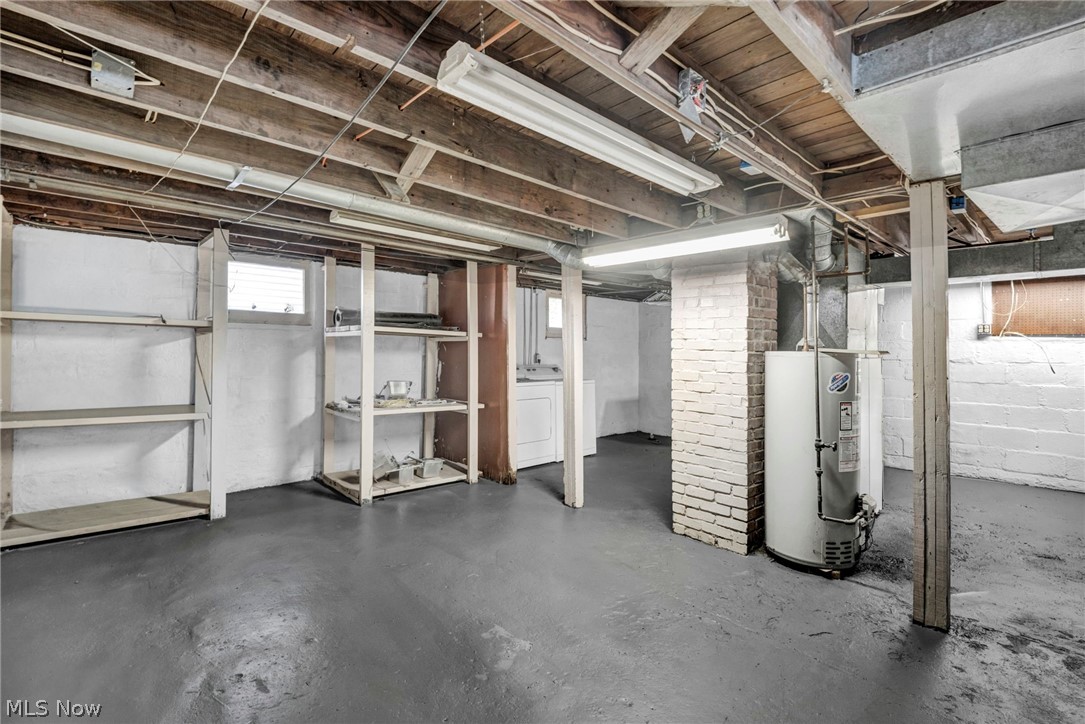 448 Allenford Street Akron OH 44314